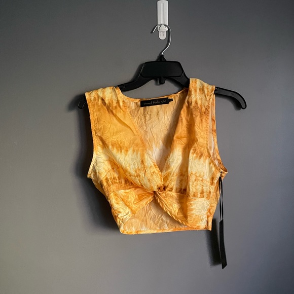 House of Harlow 1960 x Revolve Sofia Richie Louisa Top and Alyssa Shorts Set - Picture 3 of 9